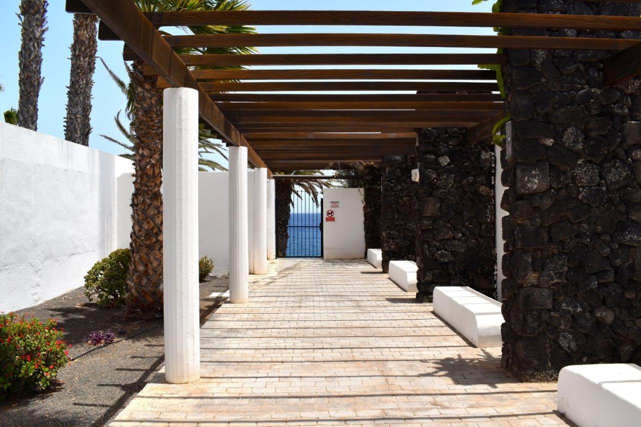Sunny Bungalow In Front Of The Sea 3 Bedrooms Costa Teguise Exterior photo
