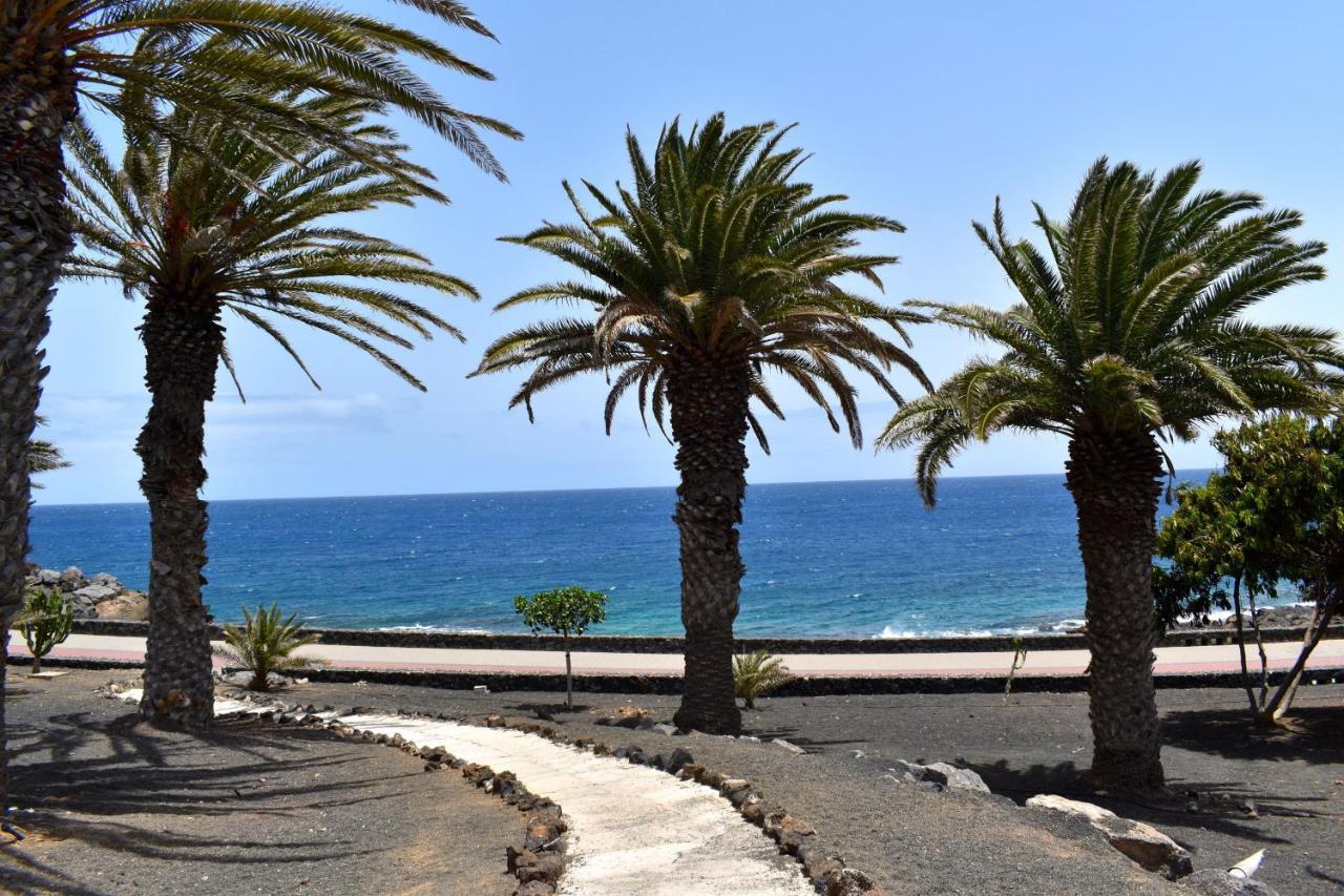 Sunny Bungalow In Front Of The Sea 3 Bedrooms Costa Teguise Exterior photo